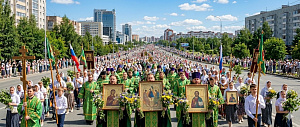 Духовное единство: тысячи православных югорчан встретили День Святой Троицы праздничными шествиями